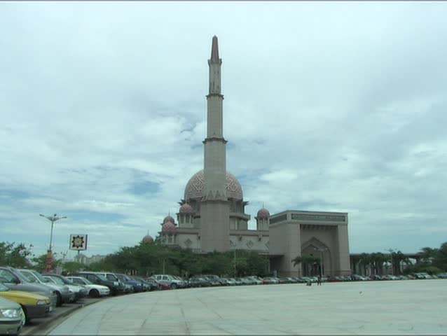 Putra Mosque and Government Building in Malaysia (Pan) 