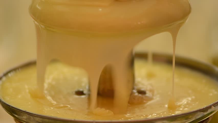 Fondue fountain 