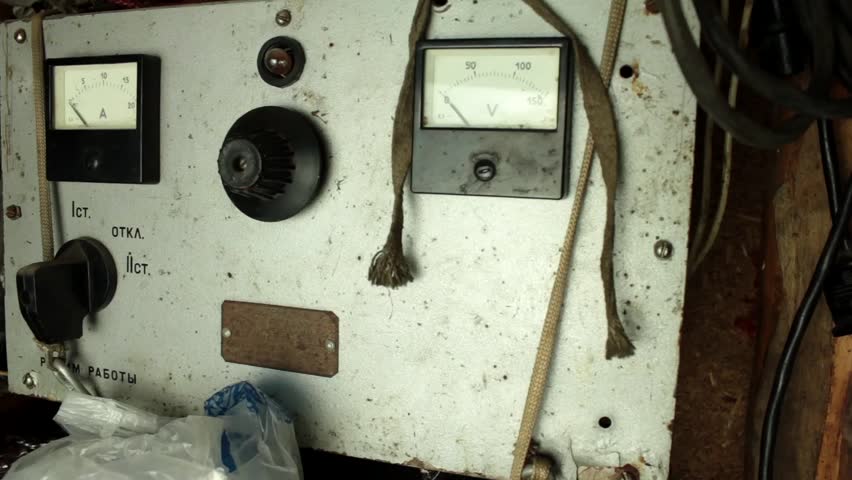 Header of accumulator