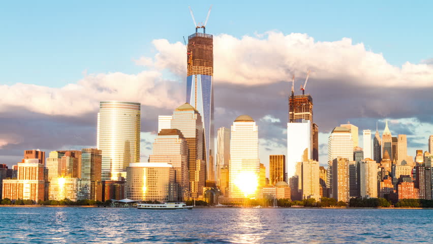 Freedom Tower in Manhattan Skyline