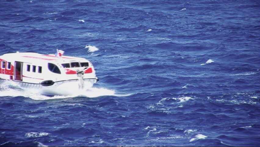 Cruise lifeboat sailing.