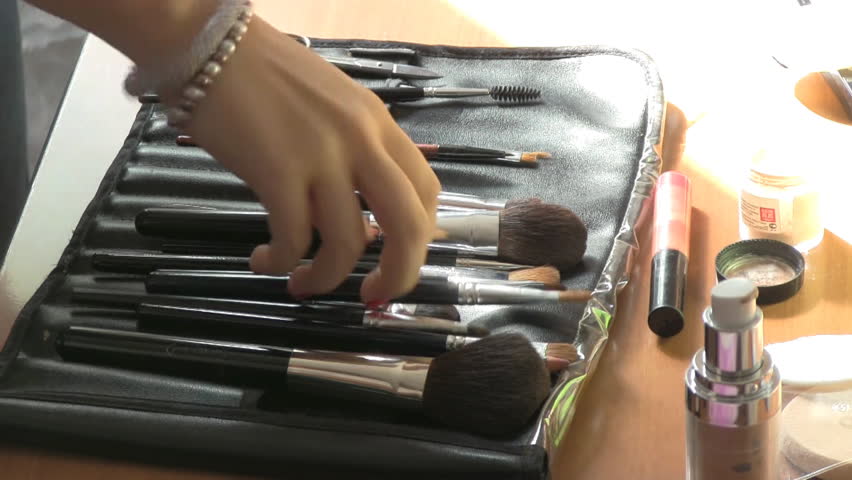 cosmetic brushes
