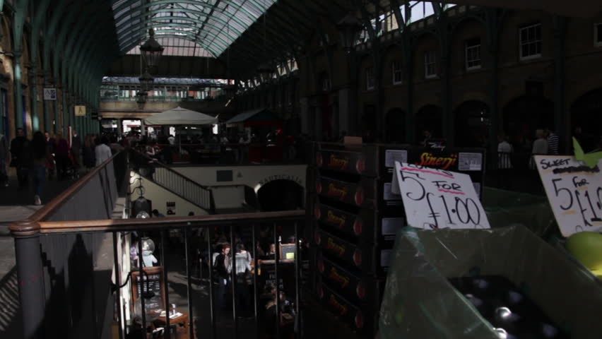 LONDON - OCTOBER 6, 2011: A shot of apples at Covent Garden in London, England.