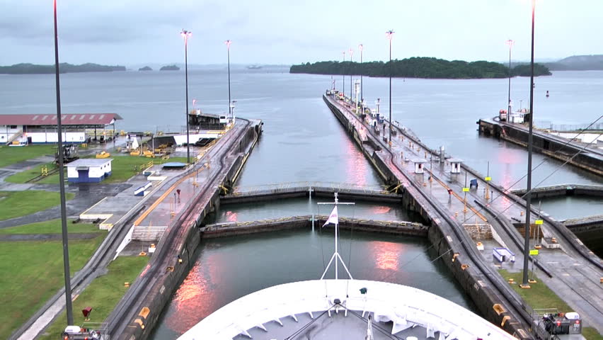 Entrance Panama channel, timelapse