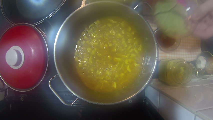 Chef Adding Bay Leaf To Chicken Stew.
Chef cooking chicken stew. HD1080p.