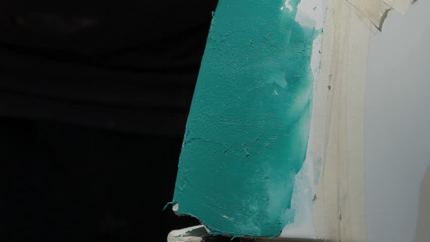 Smearing putty the damaged surface