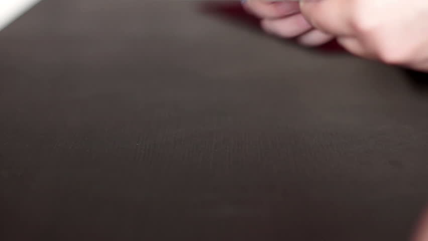 Counting Israeli money