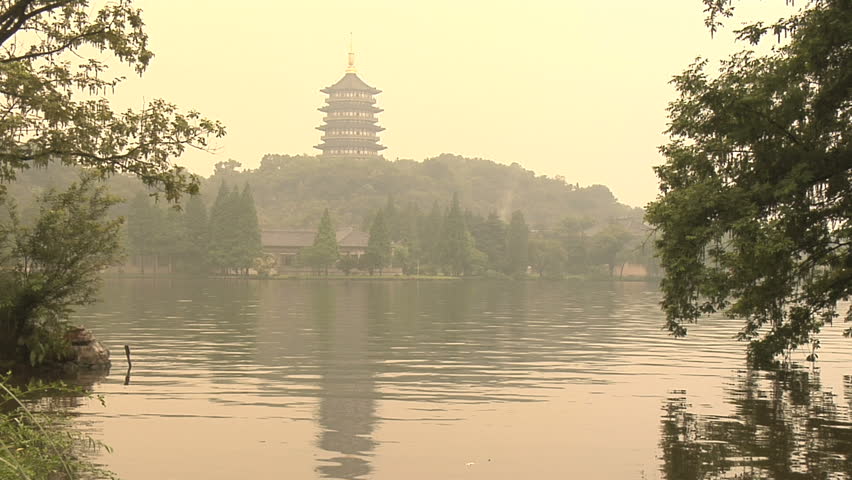  Xi Hu Lake in Hang Zhou, China 