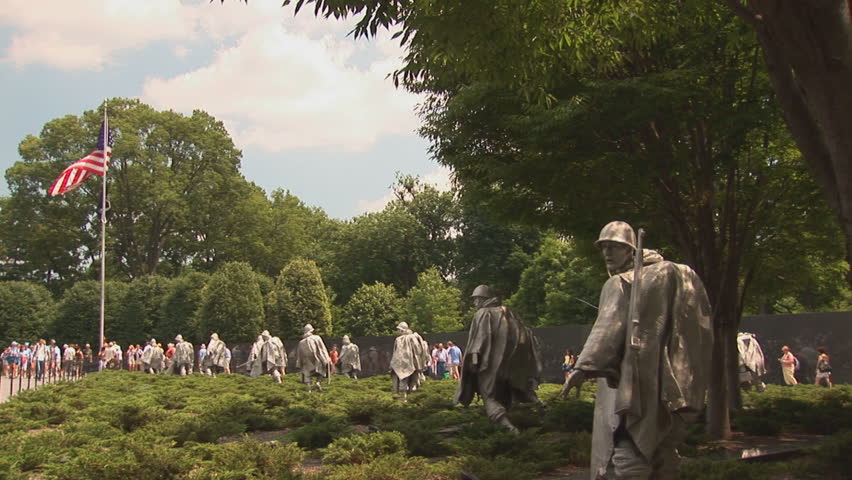Korean War Veterans Memorial - pan to right