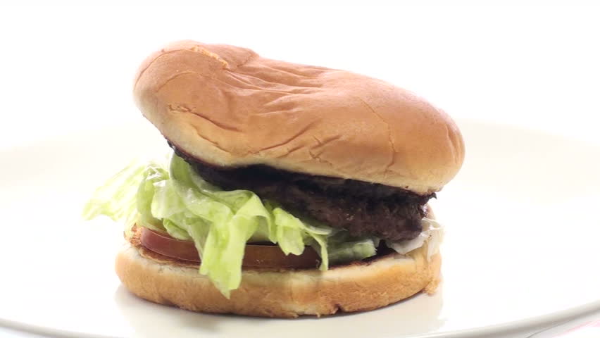 Burger on plate - HD LOOP