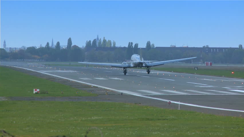Landing Airplane
