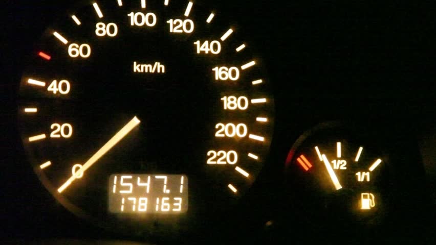 moving pointer of fuel gauge 
