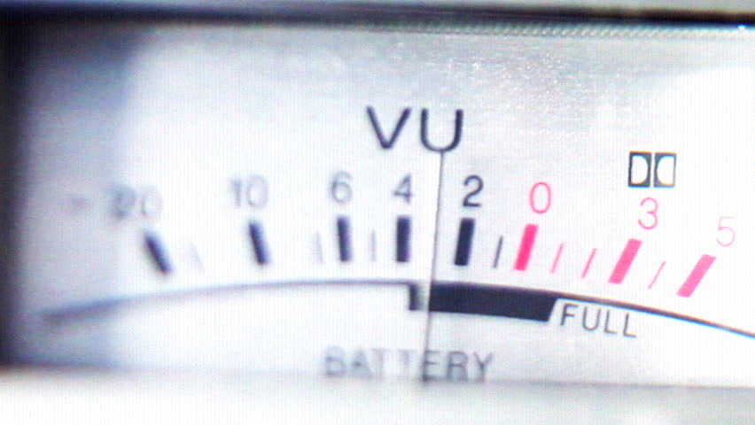 Power and battery levels on old ghetto blaster moving