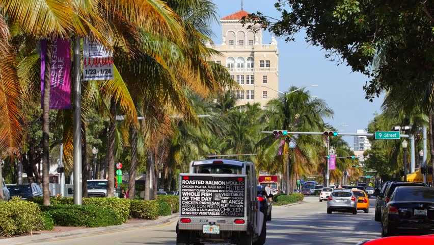 Washington Avenue Miami Restaurants Best Miami Beach January 24 Stock Video Of Washington Avenue