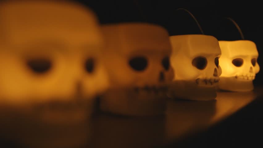 skull candle light
