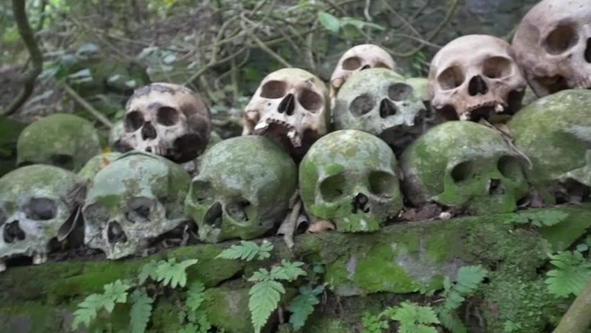 Header of ossuary