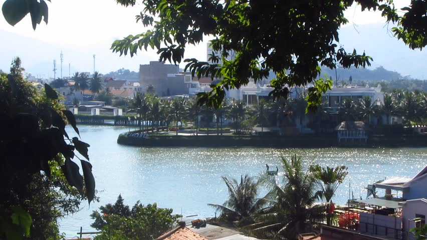 Header of coracle