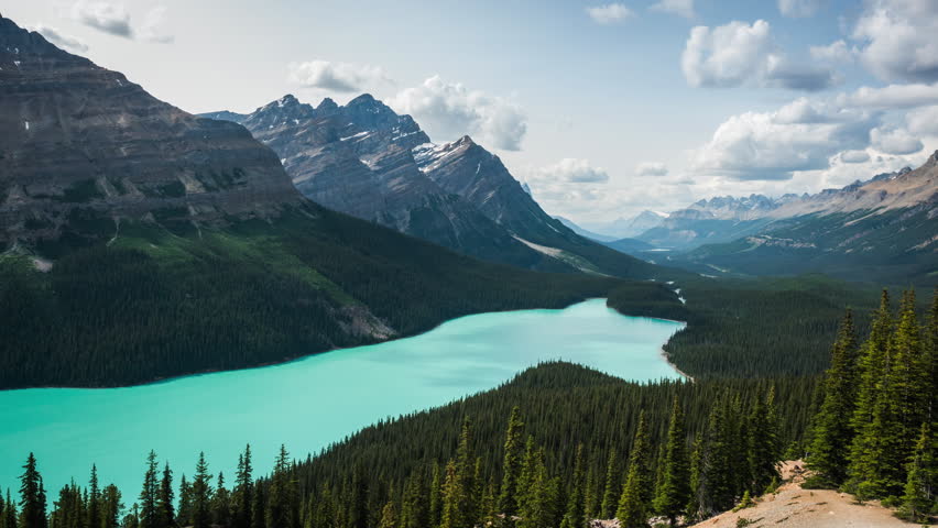 Landscape of Peyto Lake in Banff National Park, Alberta, Canada image ...