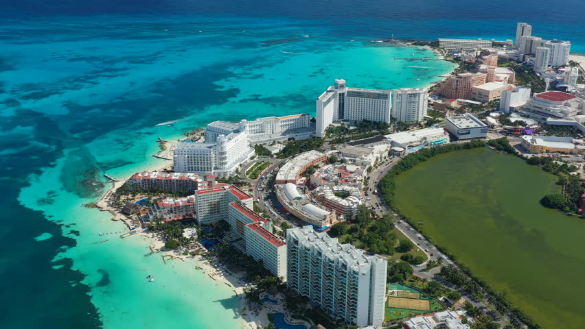 Tropical Resort landscape from birds-eye view image - Free stock photo