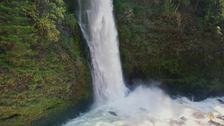 Mill Creek Falls waterfall