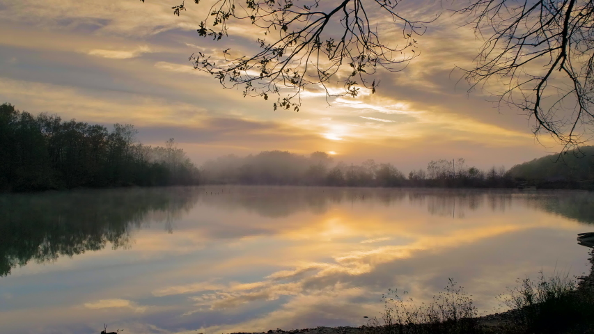 Early Morning Sun over the lake image - Free stock photo - Public ...