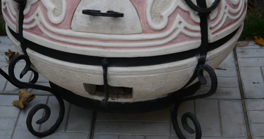 Header of tandoor