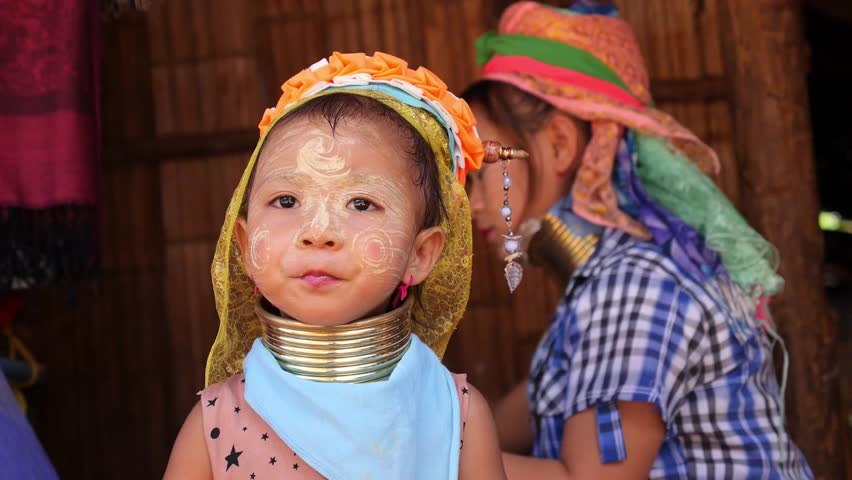 CHIANG RAI, THAILAND, 20 Oct, 2015 - Long Neck Karen Hill Tribe People ...