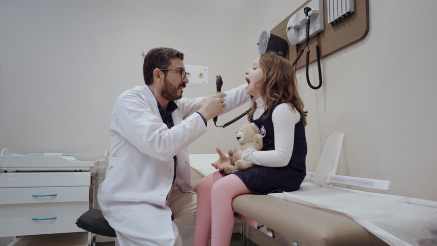 Sex Adventures Between Doctor And Beauty Sluty Patient (Veronica Vain) Video-30