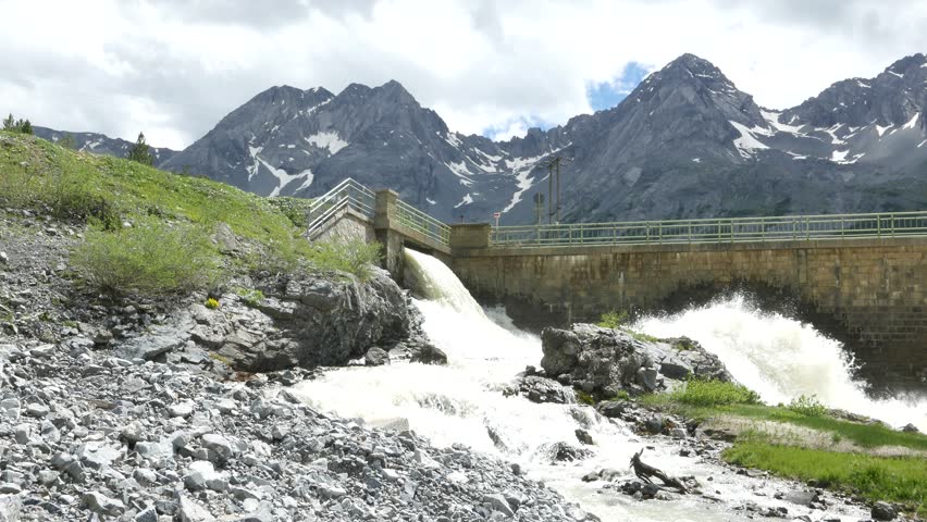 Header of tributary