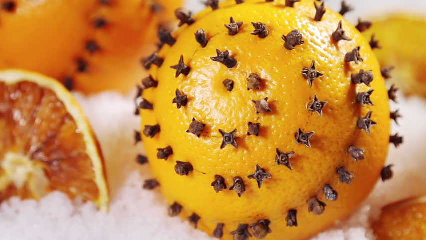 Dried Orange Slices And Oranges With Cloves Christmas Decorations