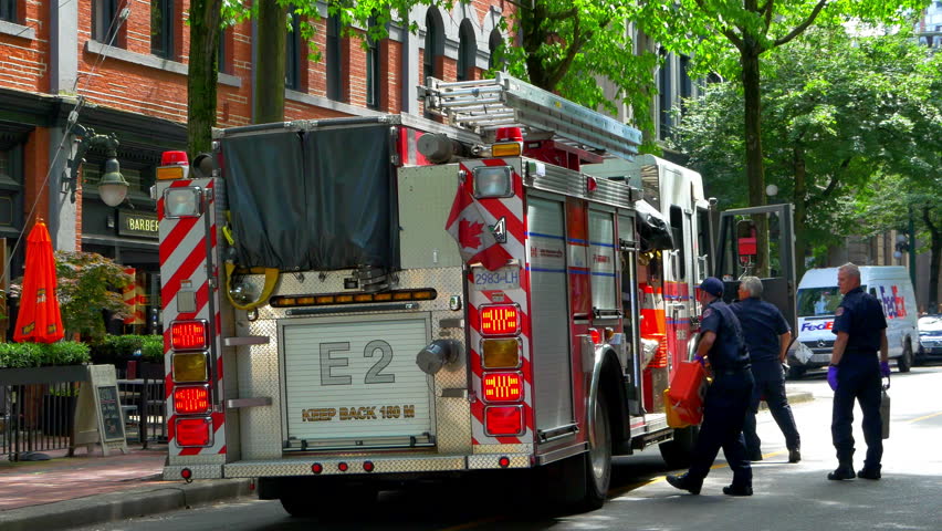 Fire Truck Emergency Vehicle Blue Lights Flashing Fireman Working Vancouver Bc Canada 2018 Fire Truck Emergency Vehicle Red Lights Flashing