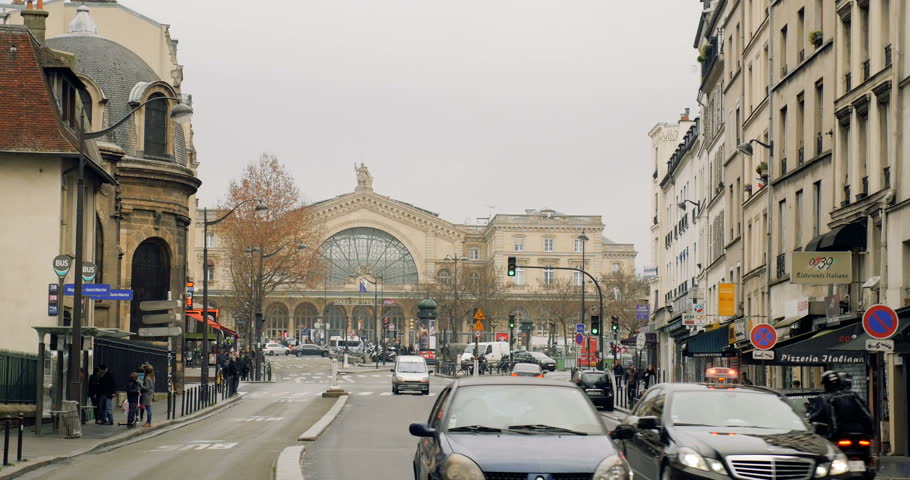 Le Splendid Rue Du Faubourg Saint Martin Paris PARIS, FRANCE - CIRCA 2016: Rue Du Faubourg Saint-Martin Street And