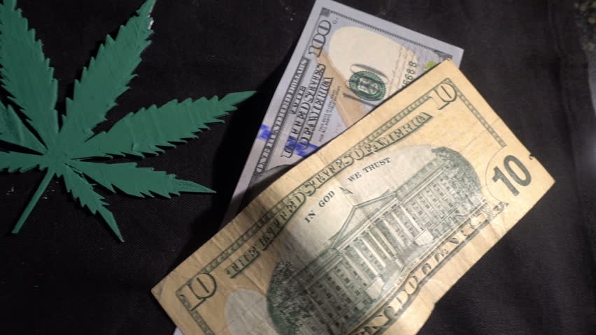 Header of bong