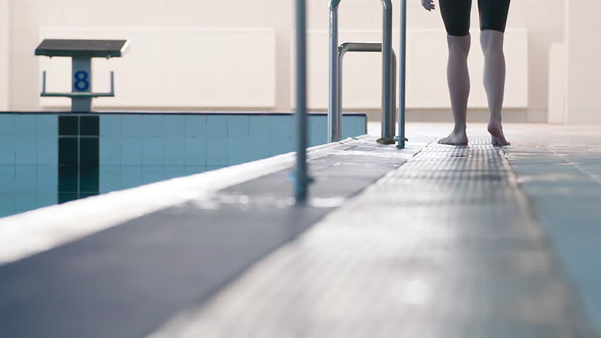 Video Stock A Tema Female Swimmer Barefoot Leg Foots 100 Royalty