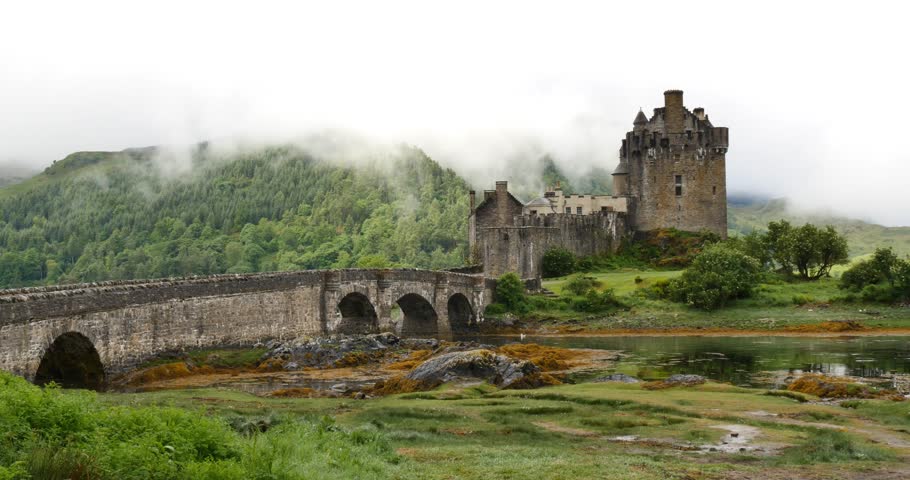 Amazing Medieval Scottish Castle, Eilean Donan, Vacations In Highlands ...