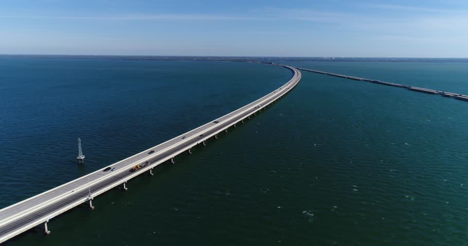 Traffic Busy Bridge Florida Tampa Clearwater Memorial Causeway Bridge ...