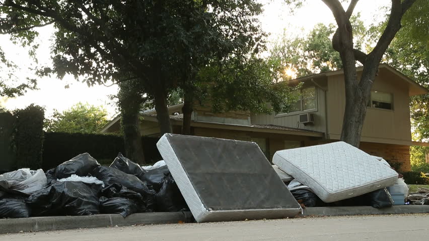 Header of debris