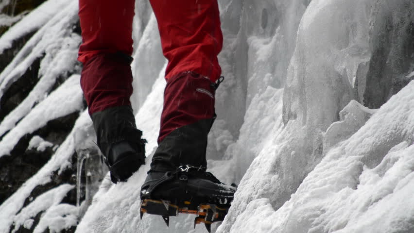 Header of crampon