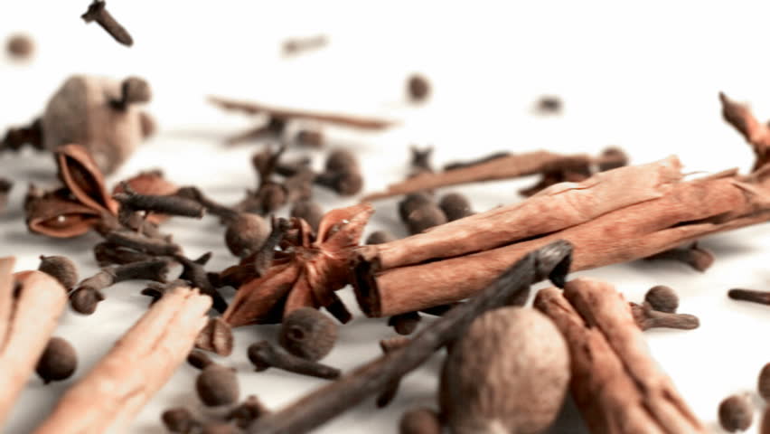 Кардамон, бадьян, гвоздика,. Кардамон корица мускатный орех. Кардамон бадьян гвоздика корица. Корица бадьян гвоздика. Ваниль корица гвоздика.