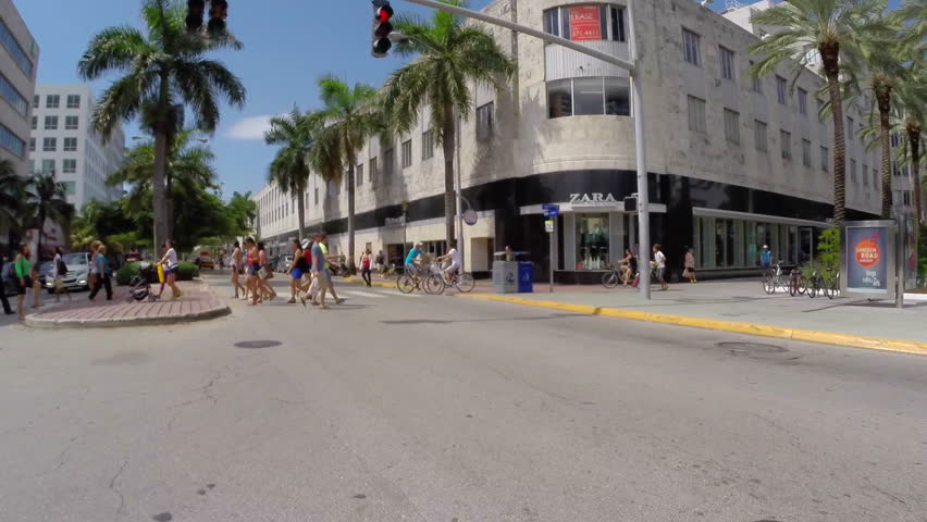 Miami Beach August 22 Stockvideos Filmmaterial 100 Lizenzfrei 7139425 Shutterstock Miami Beach August 22 Stockvideos Filmmaterial 100 Lizenzfrei 7139425 Shutterstock