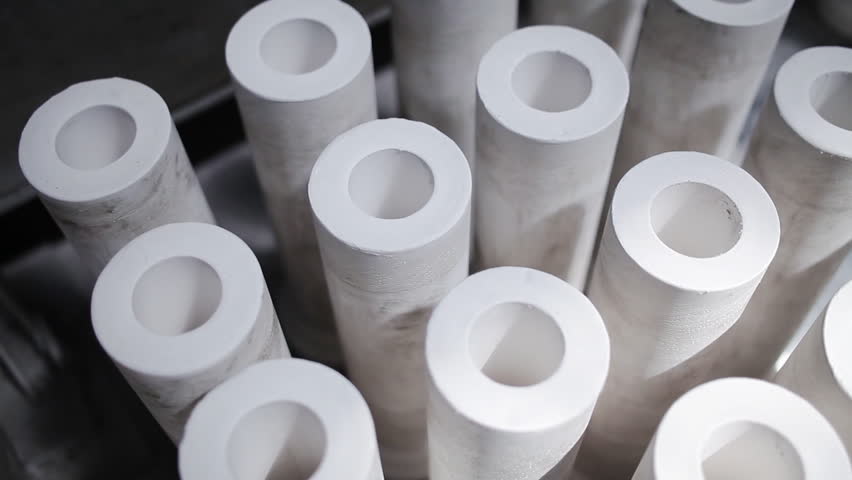 Header of refractory